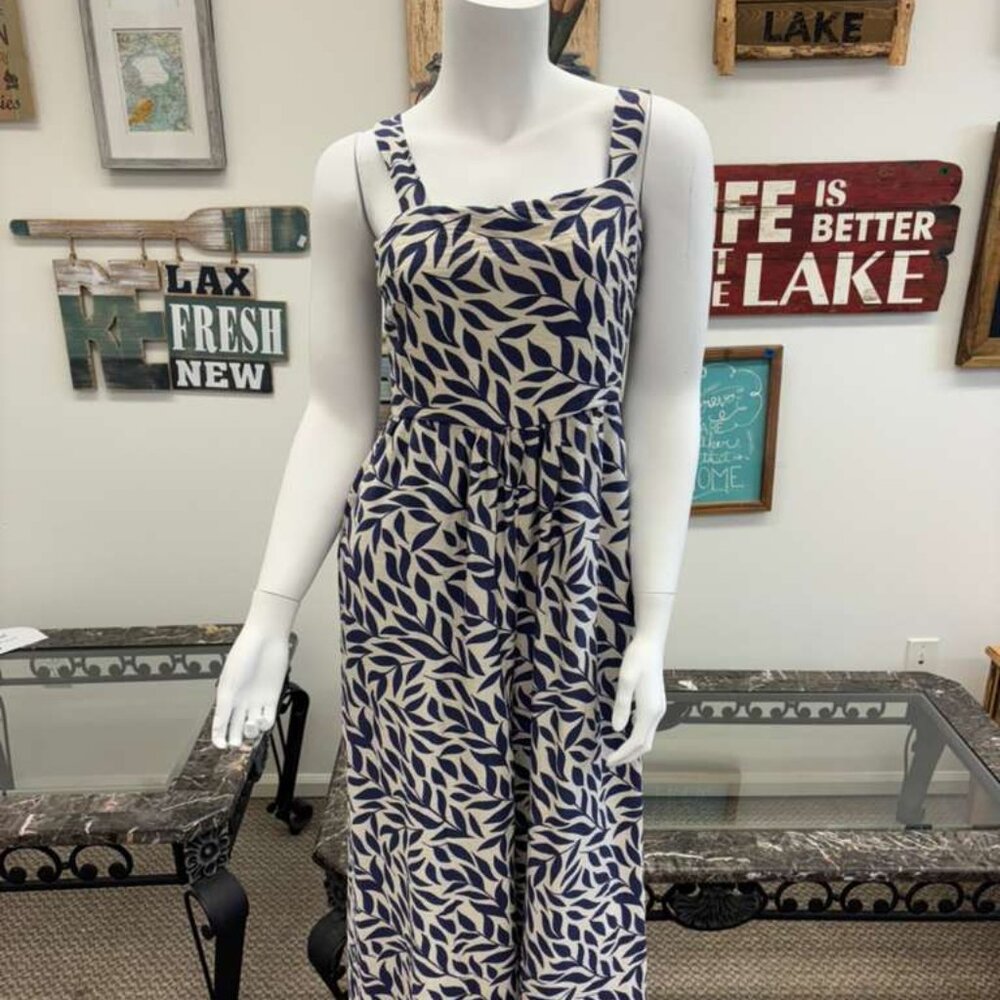 Summer Navy & White Leaf‑Print Wide‑Leg Jumpsuit – Excellent Condition